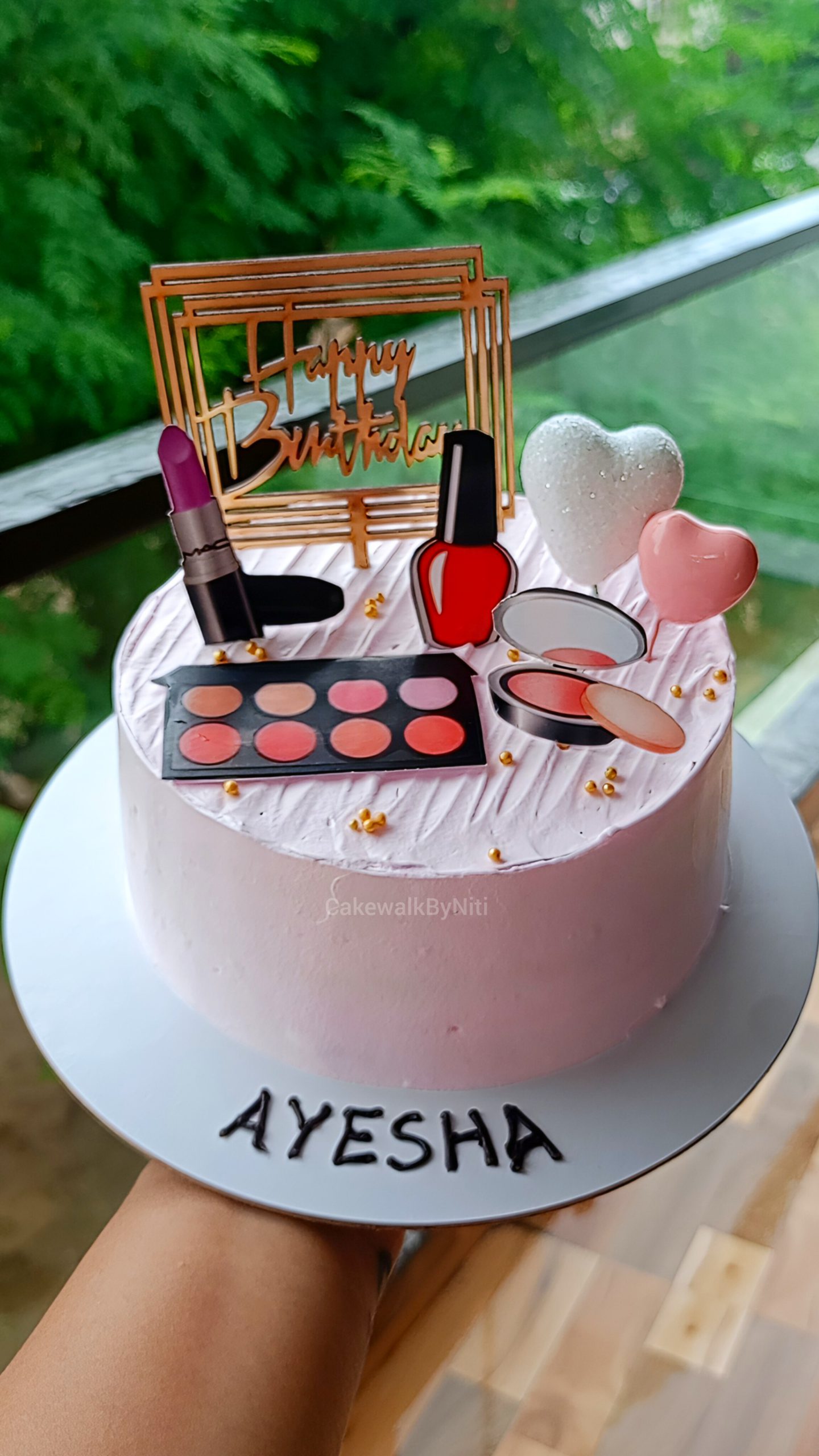 InShot_20250824_121343438 - Niti Hirawat