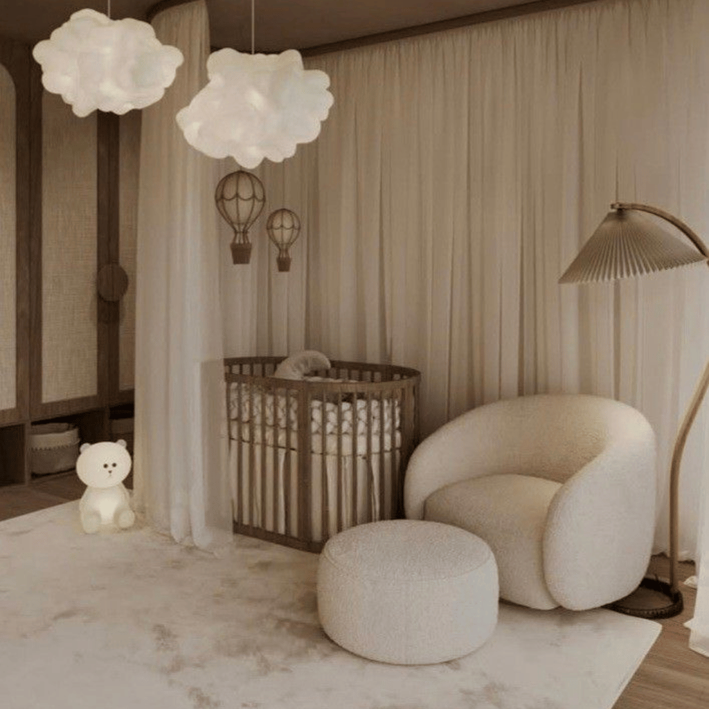 Spacious family friendly hotel bathroom arranged for busy mornings | Magickworld